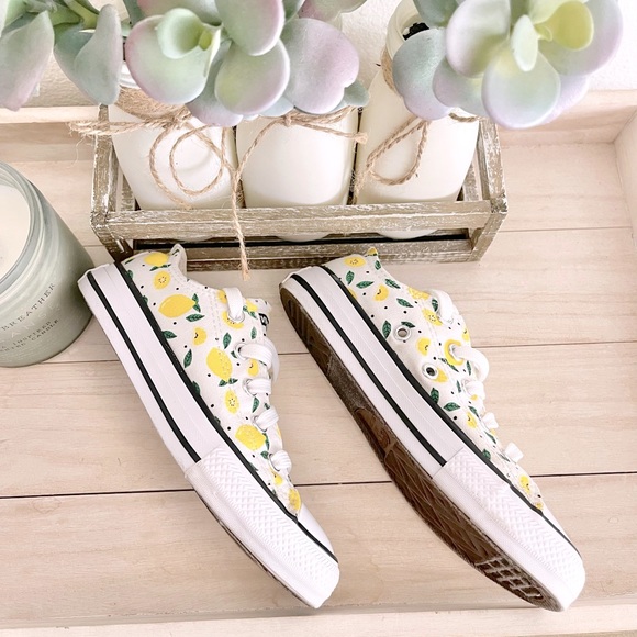 Girls Lemon Converse - Picture 3 of 10